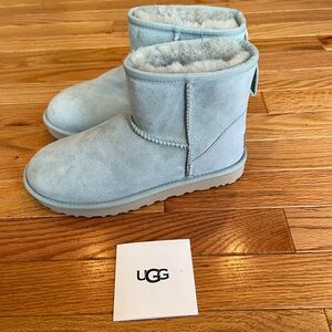 UGG Classic Mini ll Gray (Sky Gray), Size 7 NEW